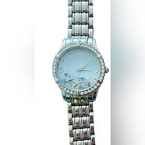 Avon watch- never worn new condition, has been in storage so will need battery